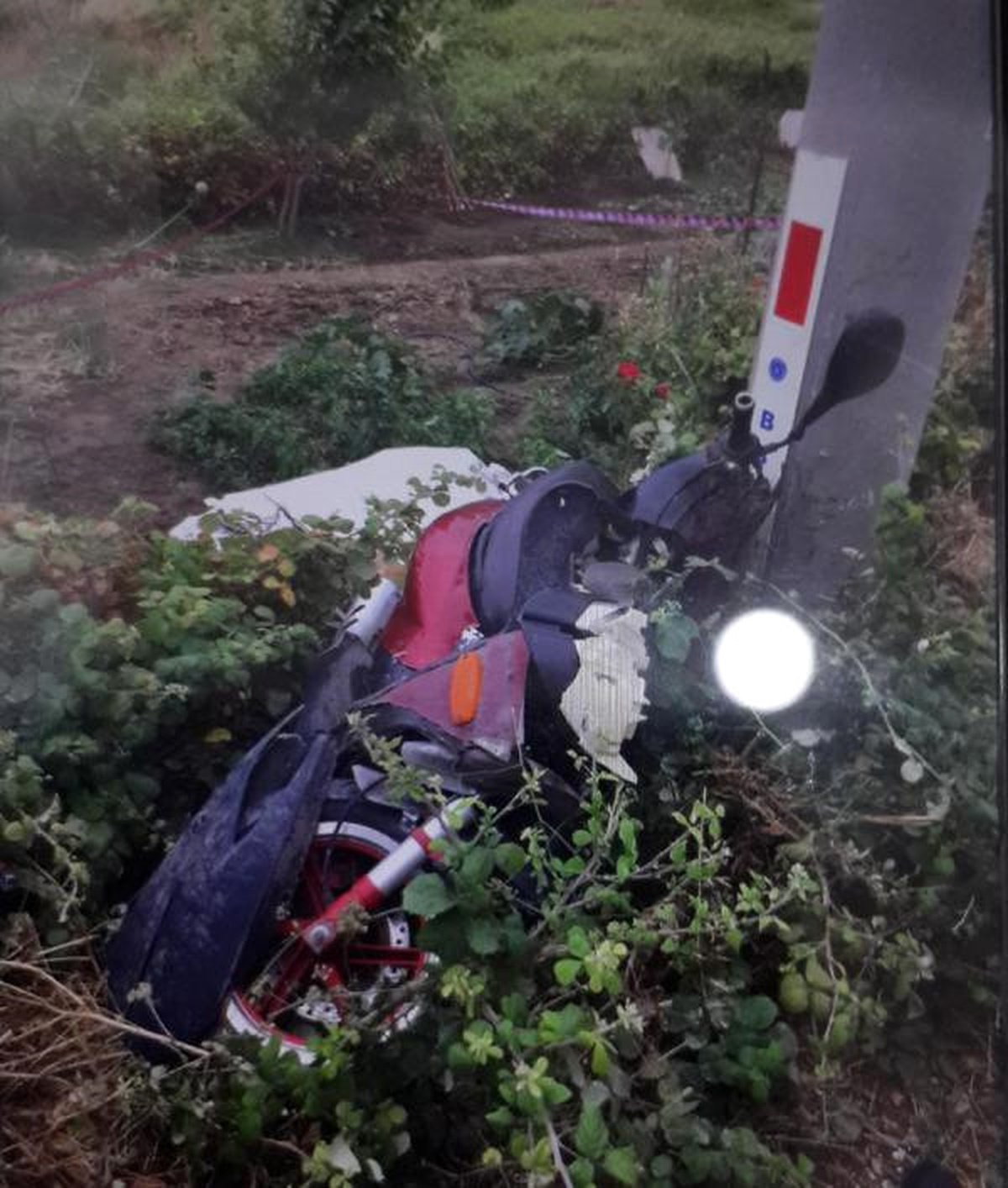 Direğe Çarpan Motosikletin Sürücüsü Öldü