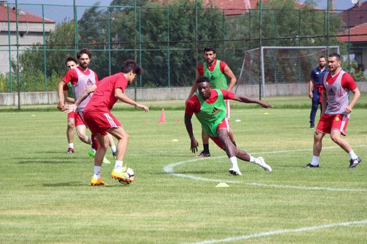 Evkur Yeni Malatyaspor Kondisyon Artırıyor