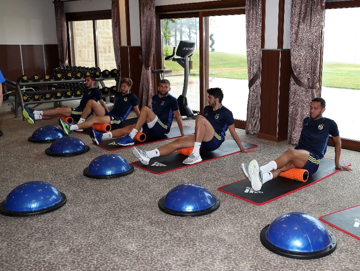 Fenerbahçe\'de Hazırlıklar Sürüyor