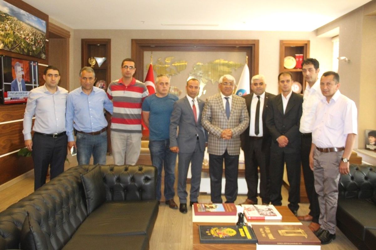 Hizmet İş Sendikası\'ndan Başkan Karaçanta\'ya Ziyaret