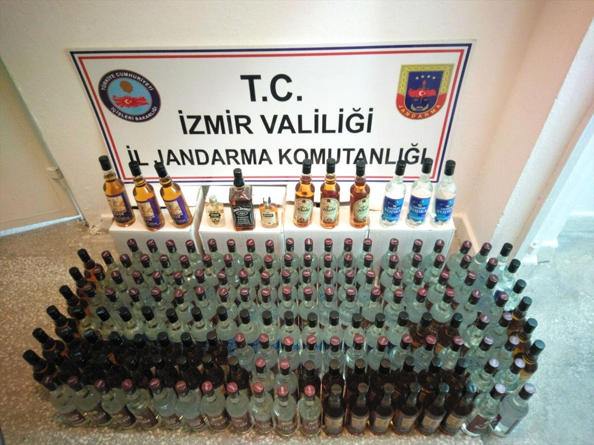 İzmir\'de Sahte İçki Operasyonu