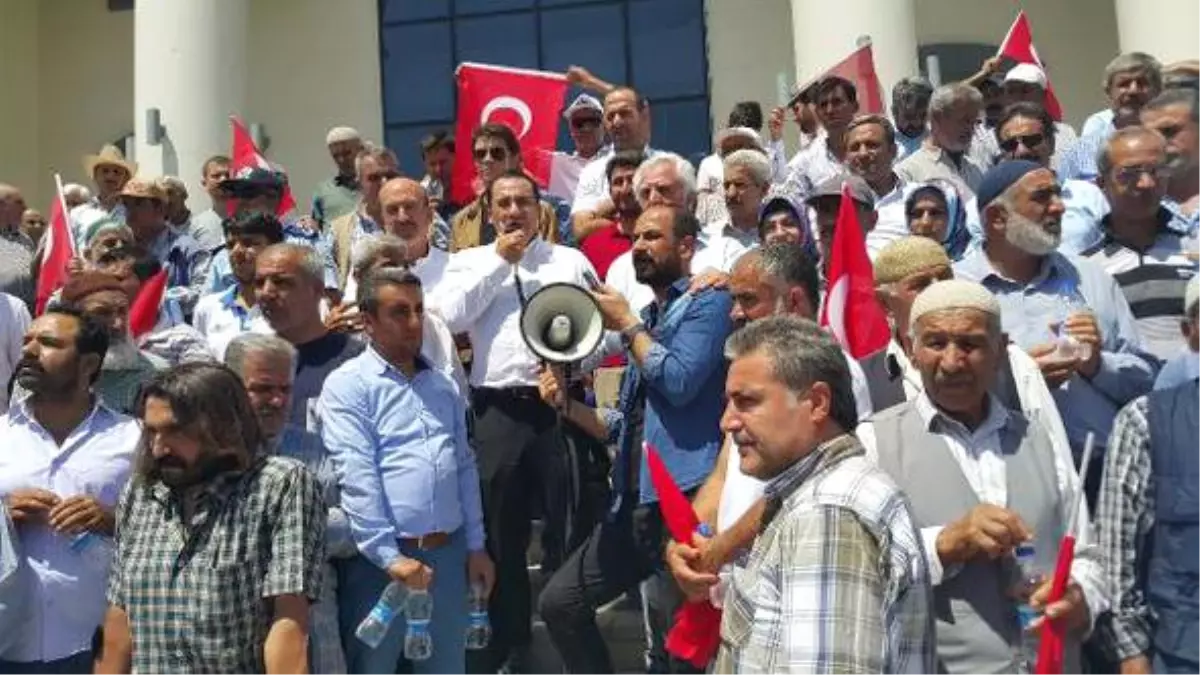 Kahta\'da PKK\'ya Tepki Yürüyüşü