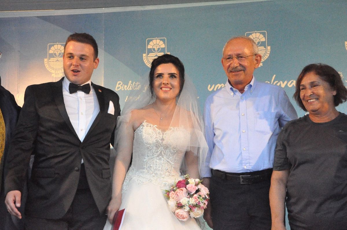Kılıçdaroğlu, Nikah Şahidi Oldu
