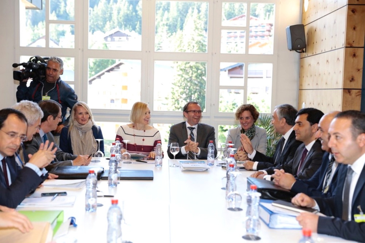 KKTC Cumhurbaşkanı Akıncı, Rum Lider Anastasiadis ile Buluştu