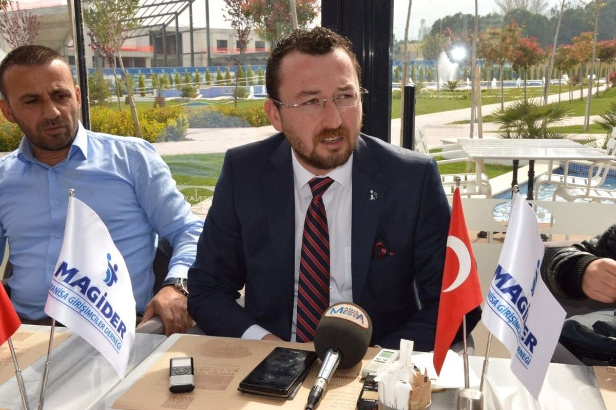 Magider\'den Yunanistan\'a Tepki