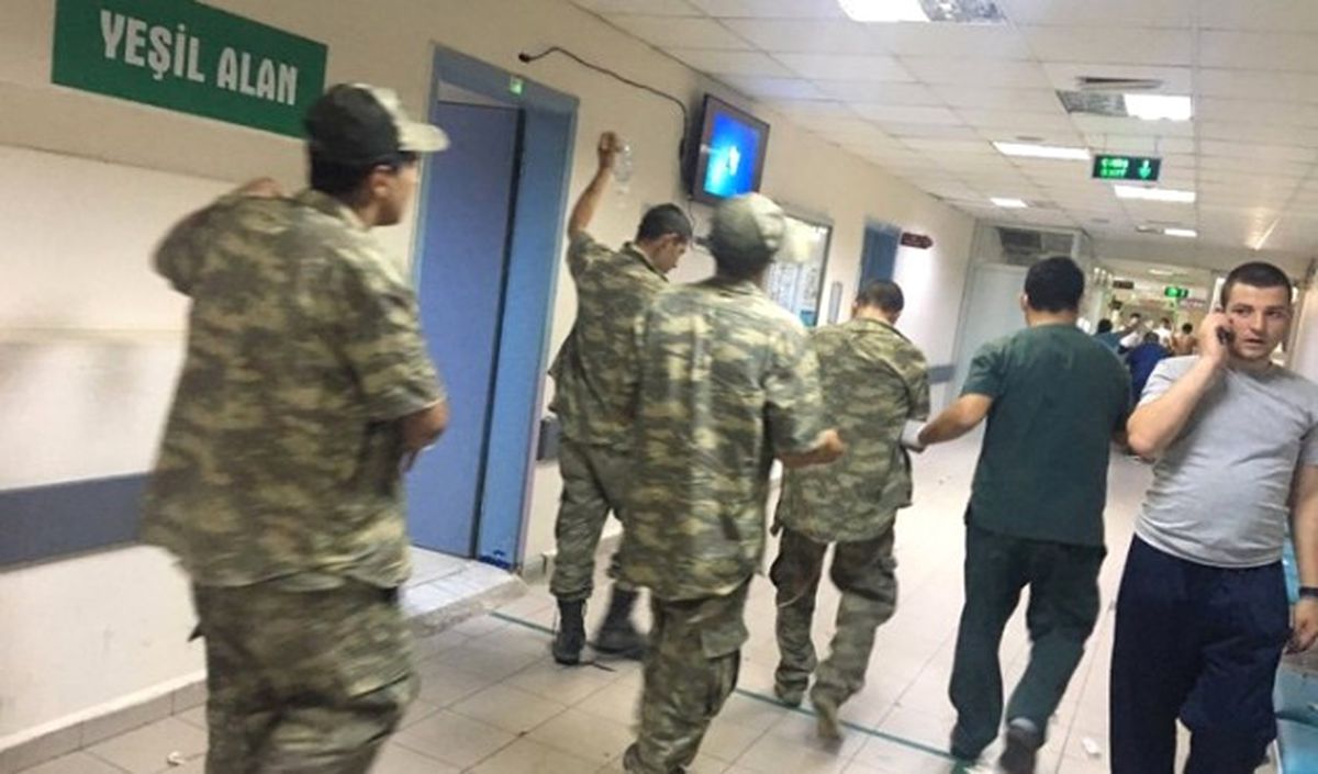 Manisa\'da 3 Asker İçin Tutuklama Talebi