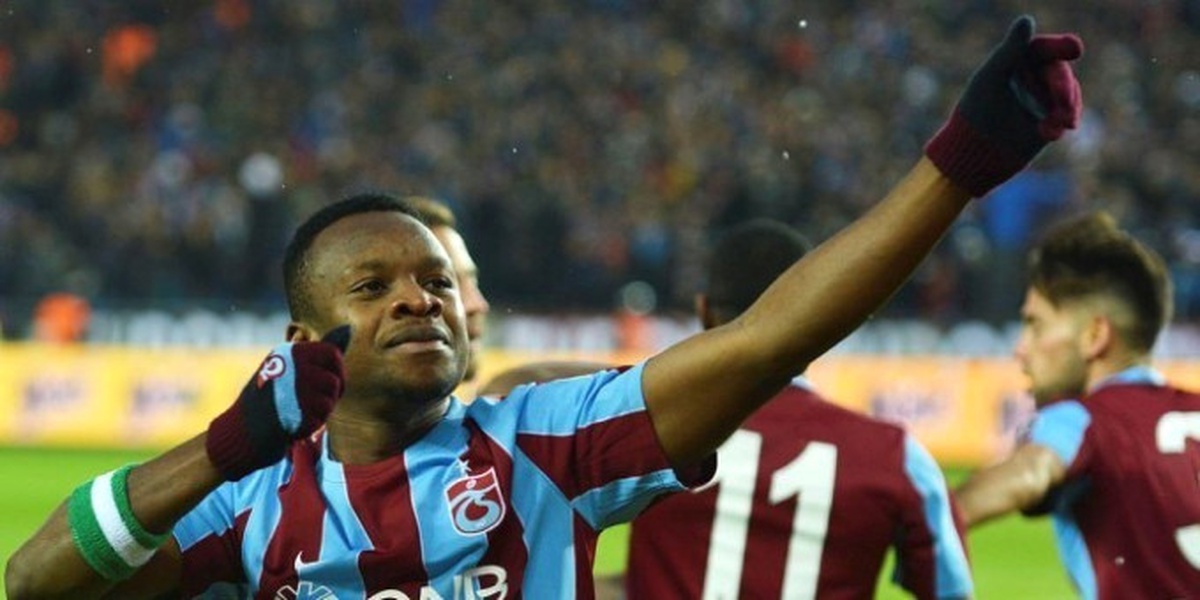 Onazi Trabzonspor ile Olan Sözleşmesini Feshetti