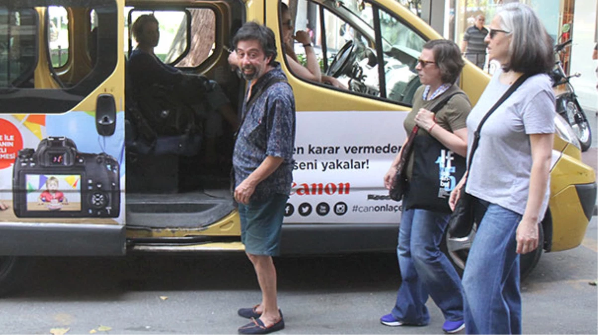 Oyuncu Osman Cavcı, Dolmuşa Binerken Görüntülendi