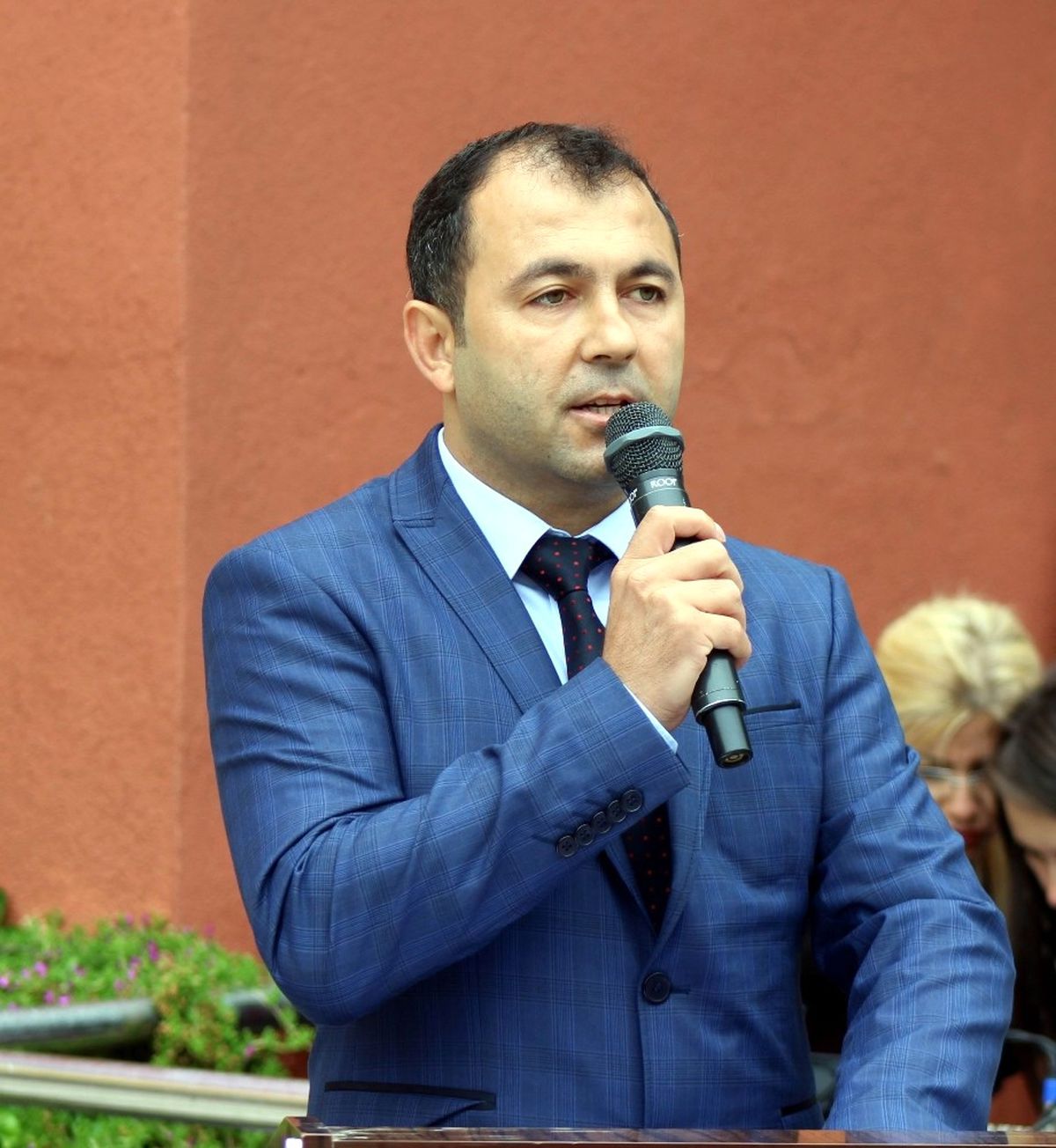Salihli\'de Ayaz Göreve Asaleten Atandı