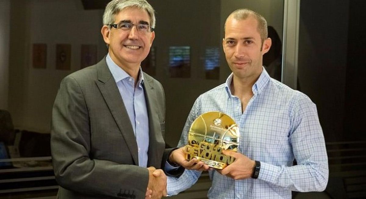 THY Avrupa Ligi\'nden Anadolu Efes\'e Ödül
