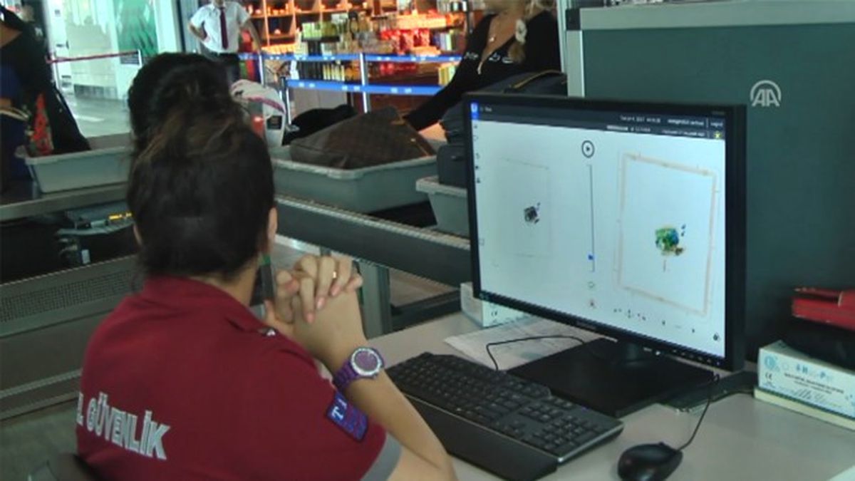 Uçaklarda Elektronik Eşya Yasağını "Tomografi Cihazı" Kaldıracak