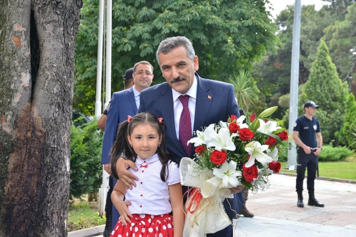 Vali Kaymak: "Bu Makamlar Eziyet Değil Hizmet Yeri"