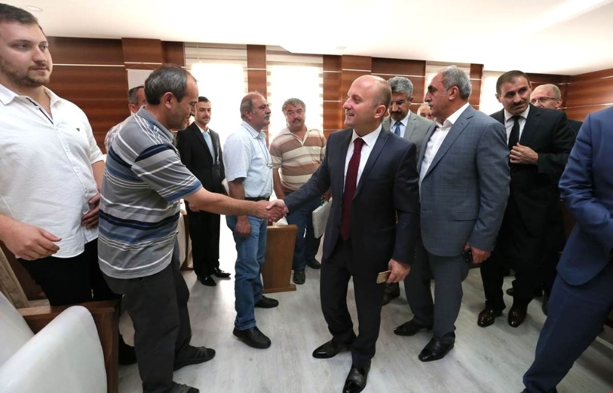 Vali Varol Halkla Buluştu
