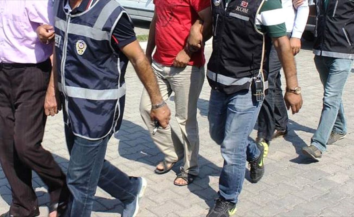 Van\'da Pkk/kck Operasyonu: 30 Gözaltı