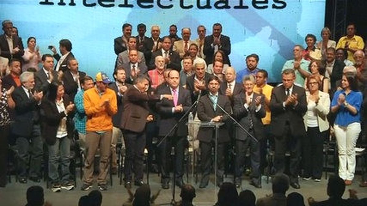 Venezuela\'da Anayasa Gerilimi Sürüyor