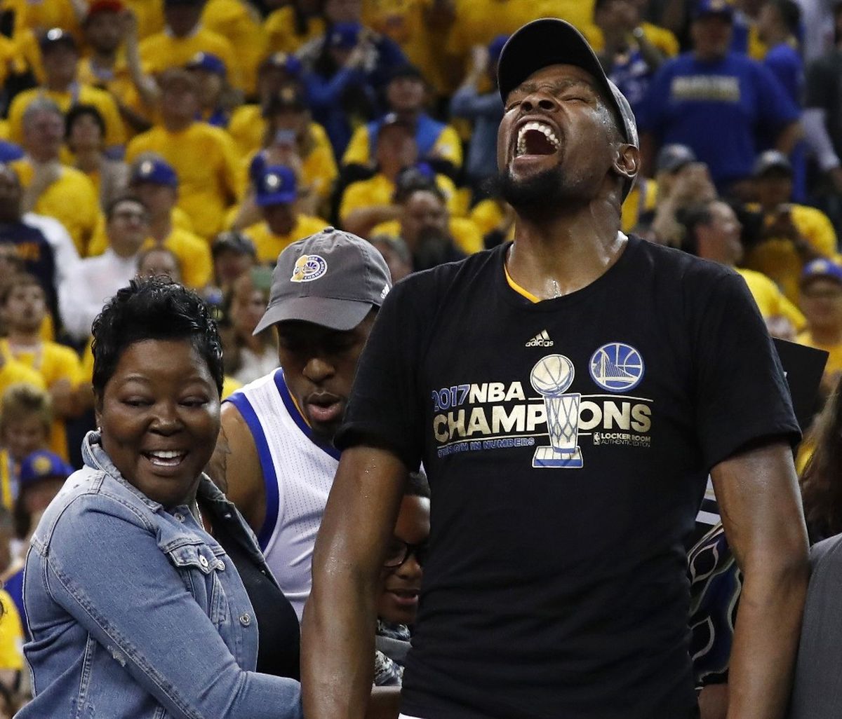 Warriors\'tan Durant\'e 2 Yıllık Sözleşme