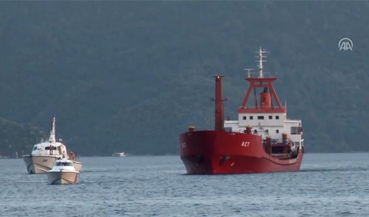 Yunan Botlarından Ateş Açılan Türk Bandıralı Gemi Marmaris Limanı\'nda