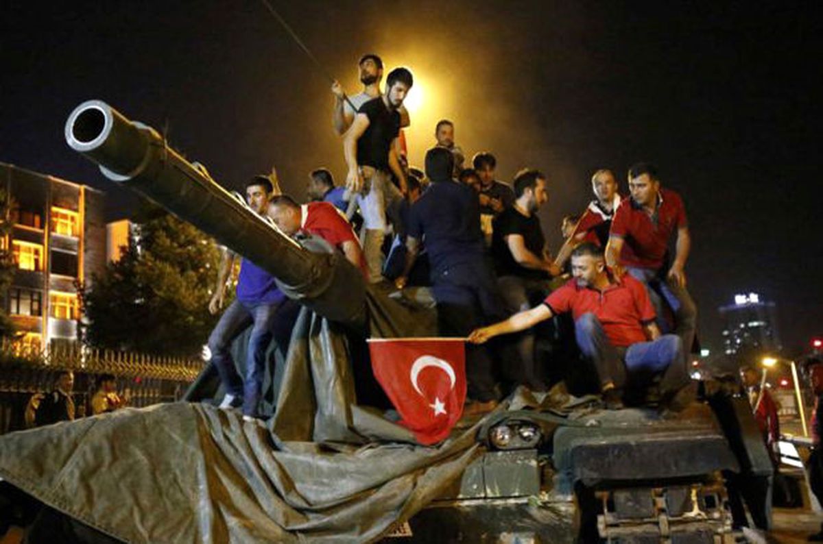 60 Yerel Kanaldan "15 Temmuz" Yayını