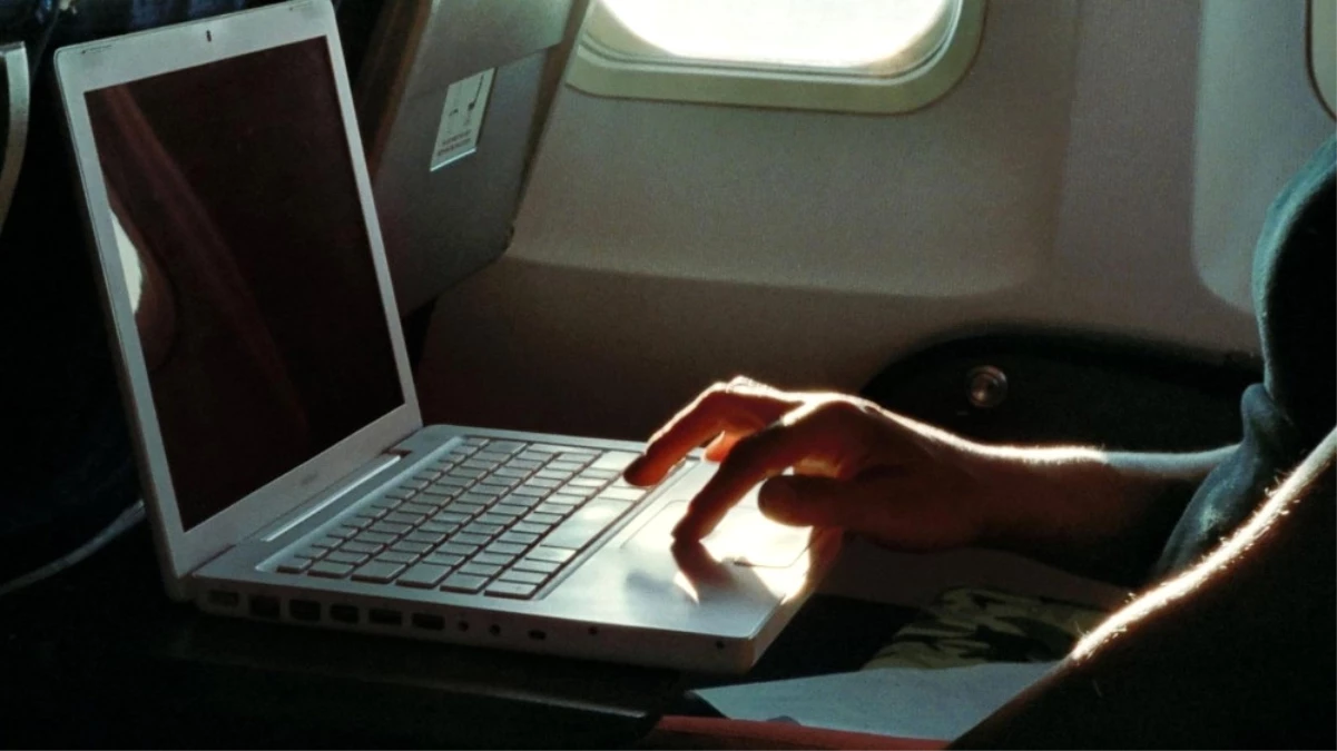 ABD\'nin Türkiye Uçuşlarında Kabin İçi Elektronik Cihaz Yasağı Kaldırıldı