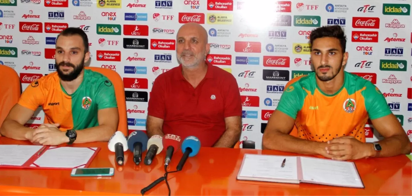 Alanyaspor\'da 2 Imza Birden