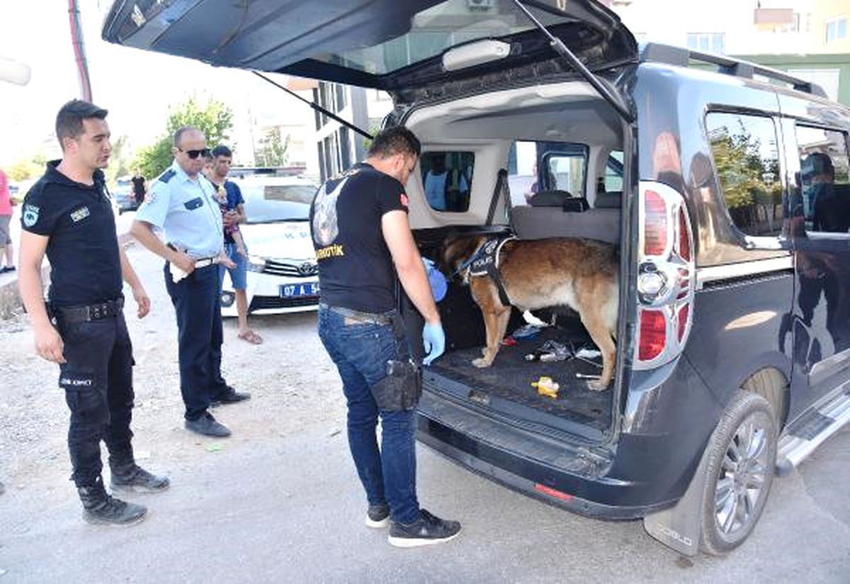 Antalya\'da Uyuşturucu Operasyonu