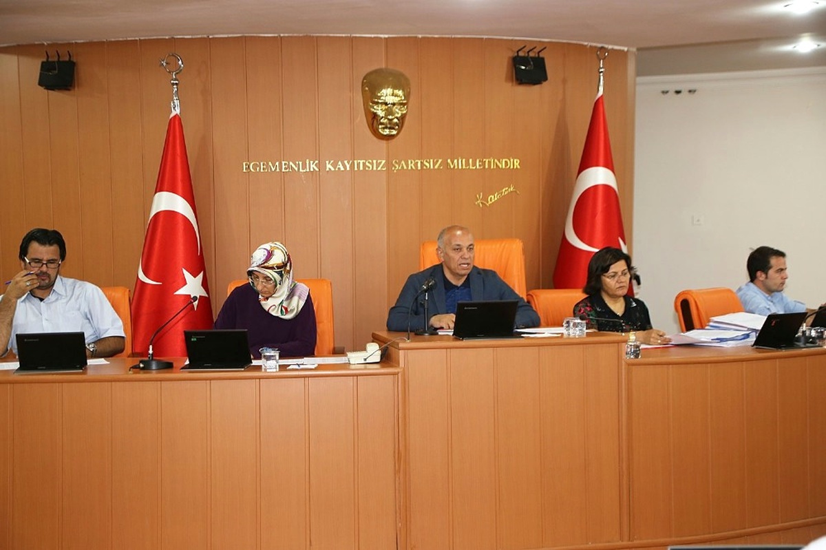 Başkan Çalışkan: "Karaman, Yatırımlarda En Parlak Dönemlerinden Birini Yaşıyor"