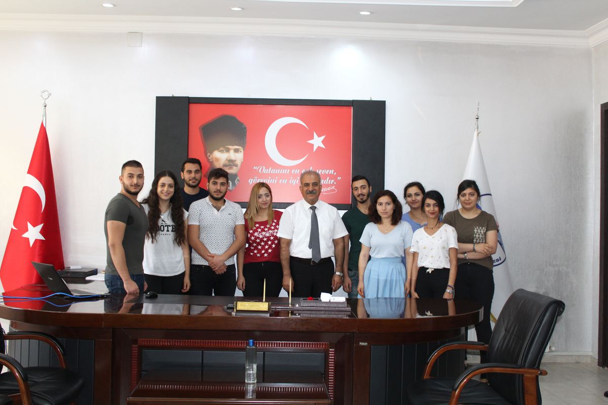 Başkan Nehir , Üniversiteli Gençlerle Bir Araya Geldi