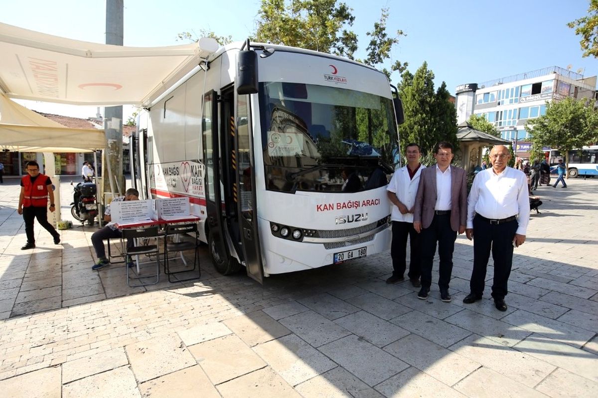 Başkan Subaşıoğlu\'ndan Kan Bağışı