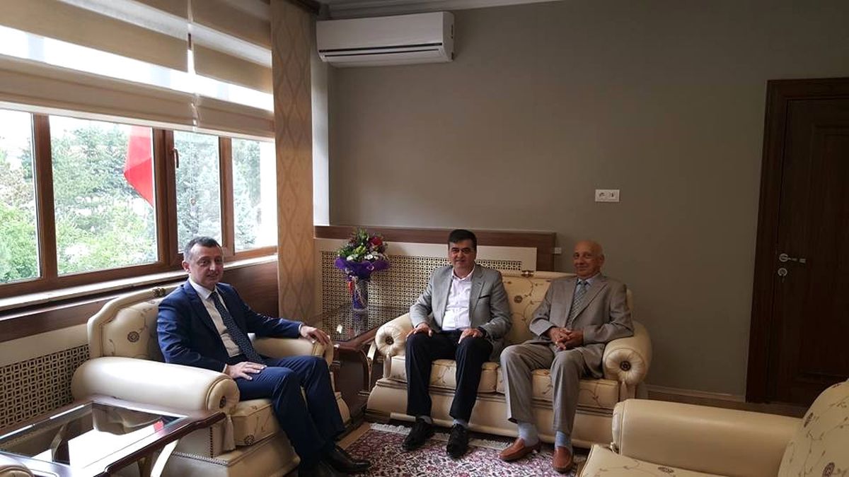 Başkan Yalçın\'dan Vali Büyükakın\'a Ziyaret