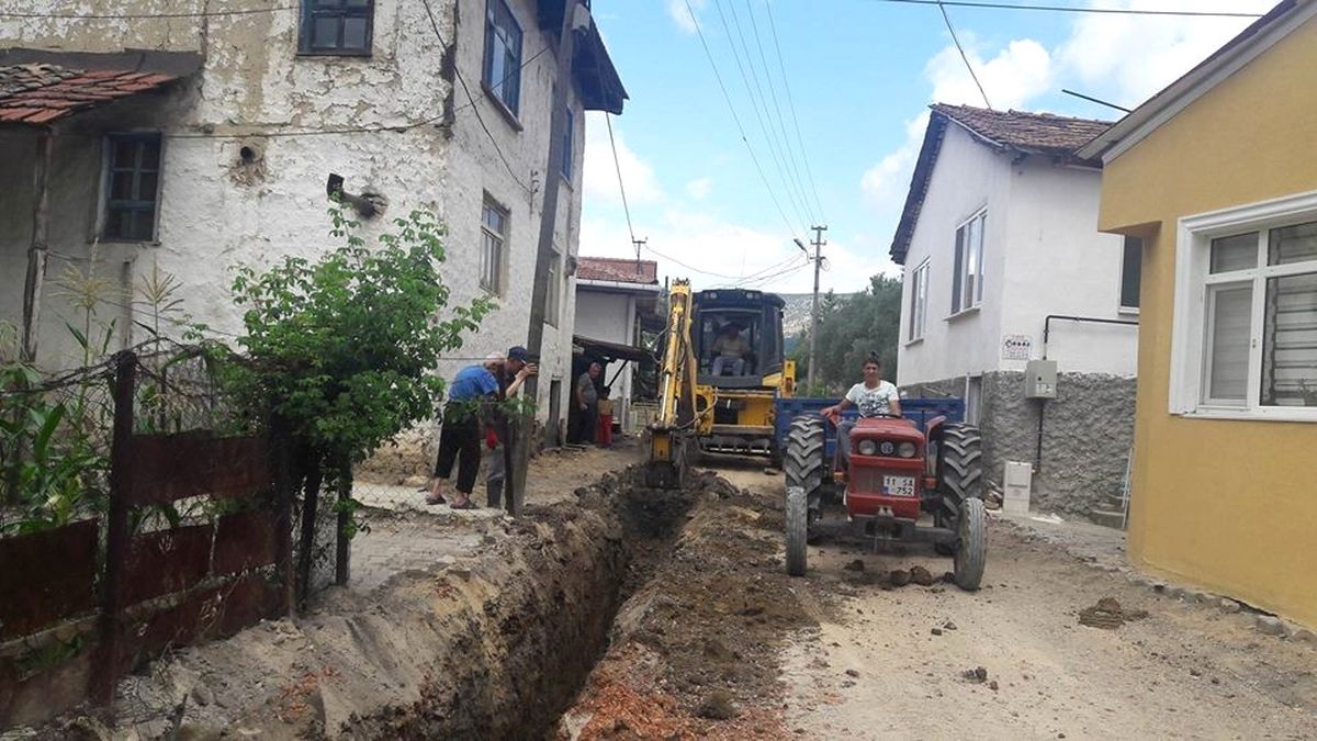 Bayırköy\'de Alt Yapı Çalışmaları Devam Ediyor