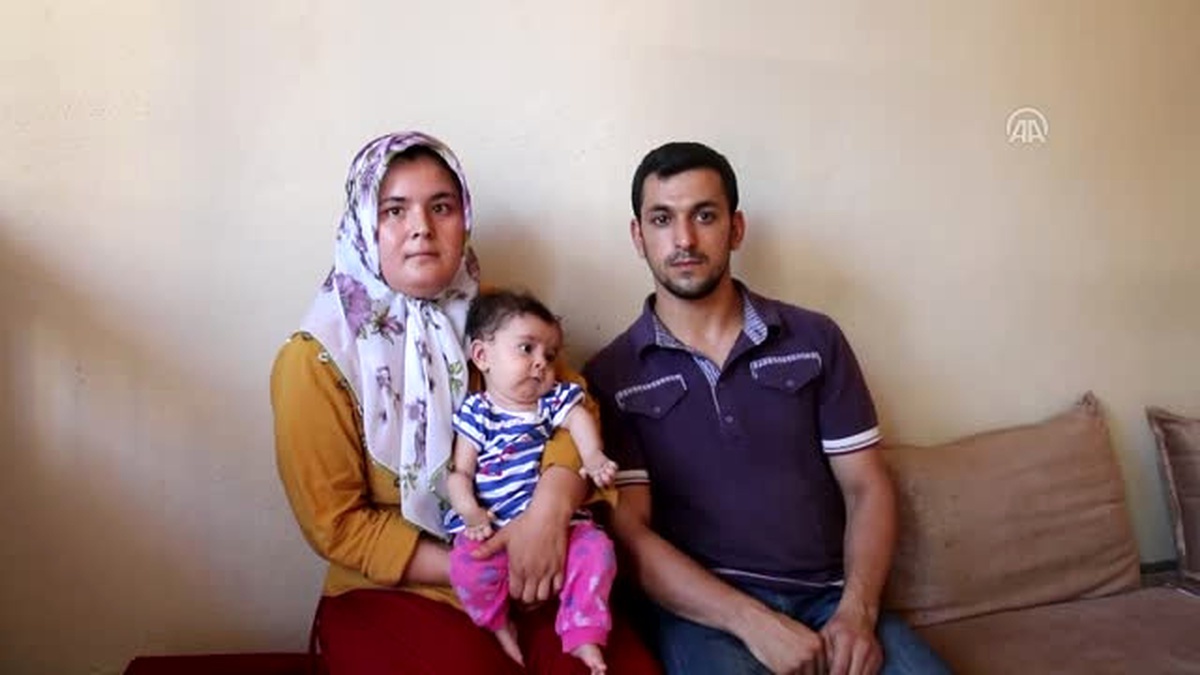Bebekleri Sma Hastası Engelli Ailenin İlaç Sevinci