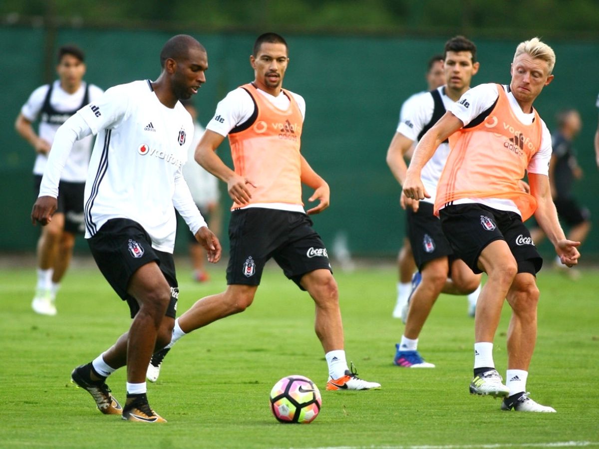 Beşiktaş\'ta Hazırlıklar Devam Ediyor