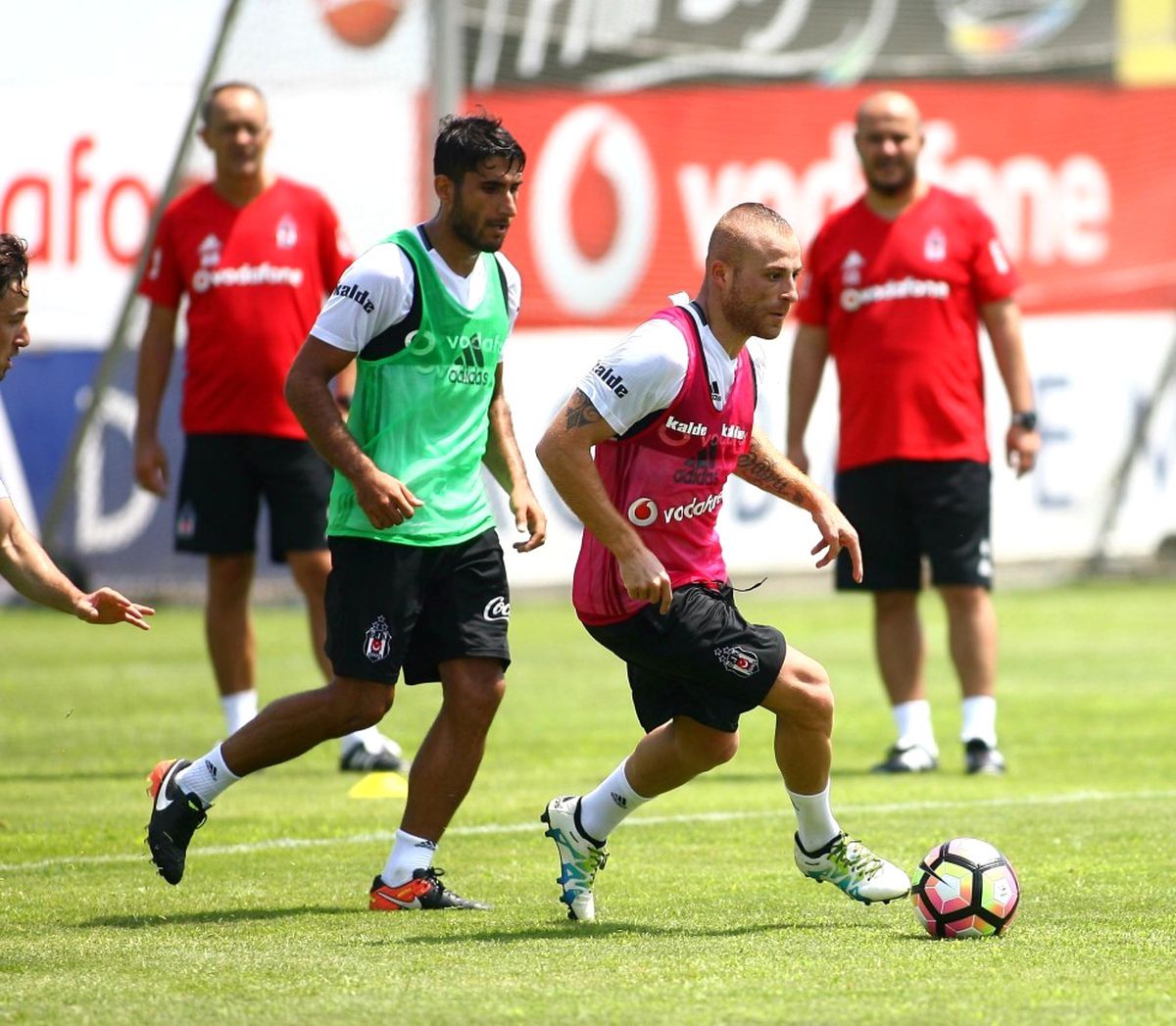 Beşiktaş\'ta Hazırlıklar Sürüyor