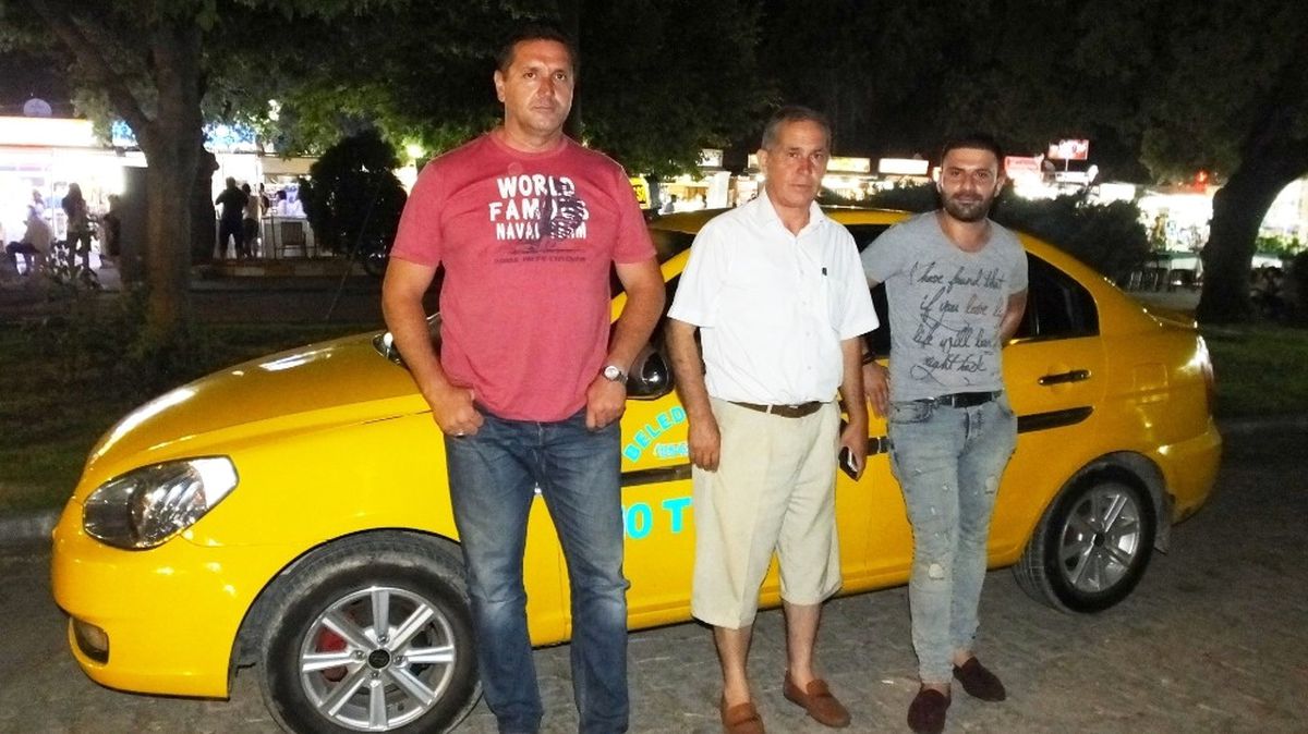 Burhaniyeli Taksicilerin Sahil Nöbeti