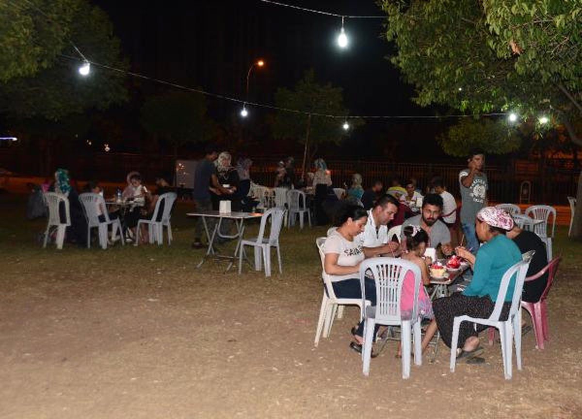 Buzlu Bici Bici Serinletiyor