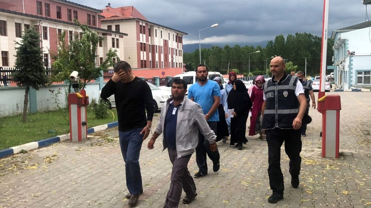 Bylock" Kullandığı İddia Edilen 14 Kişi Gözaltına Alındı