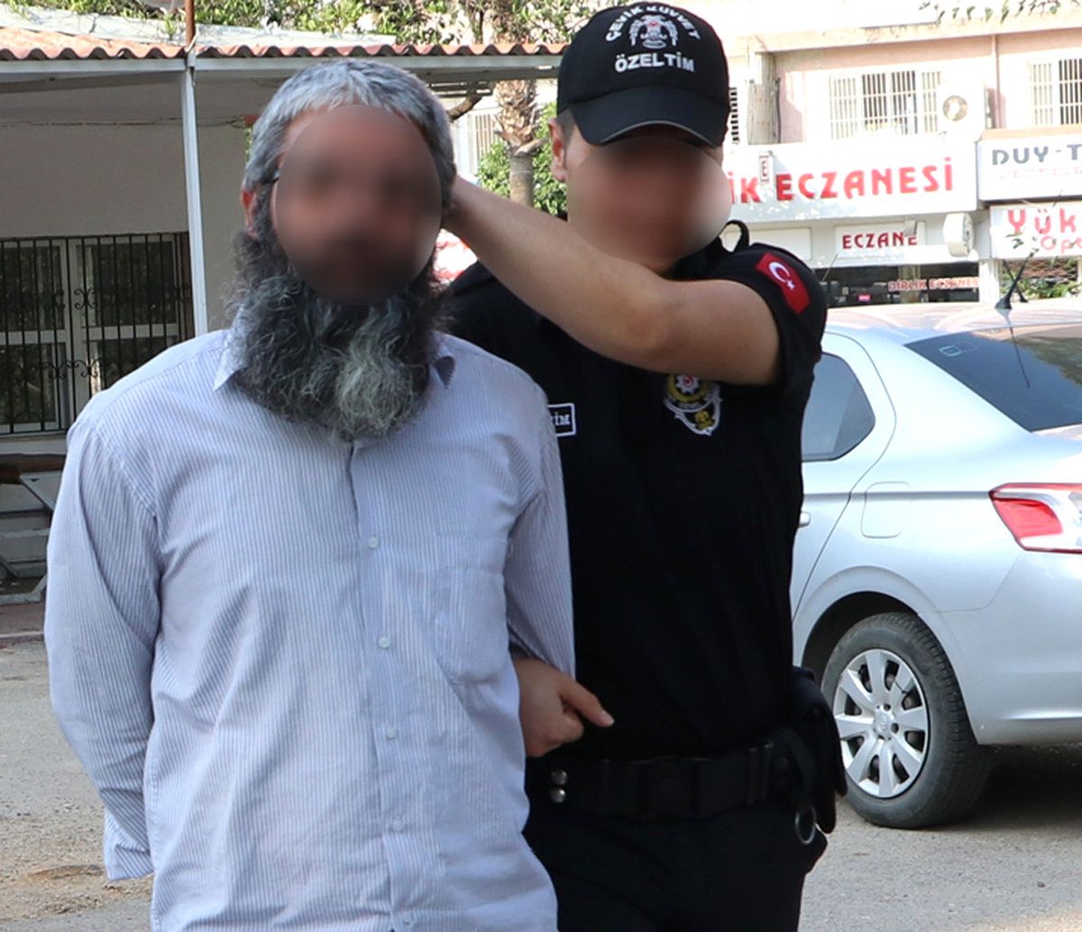 Deaş\'ın Hücre Evinden 6 Canlı Bomba, 1 Çocuk Gelin Çıktı