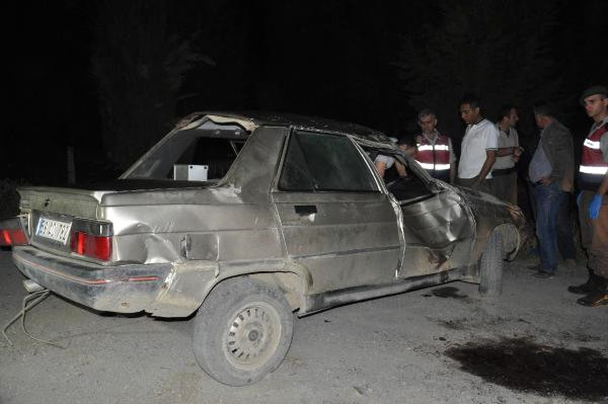 Dedesinden İzinsiz Aldığı Otomobille Kaza Yaptı, Arkadaşı Öldü