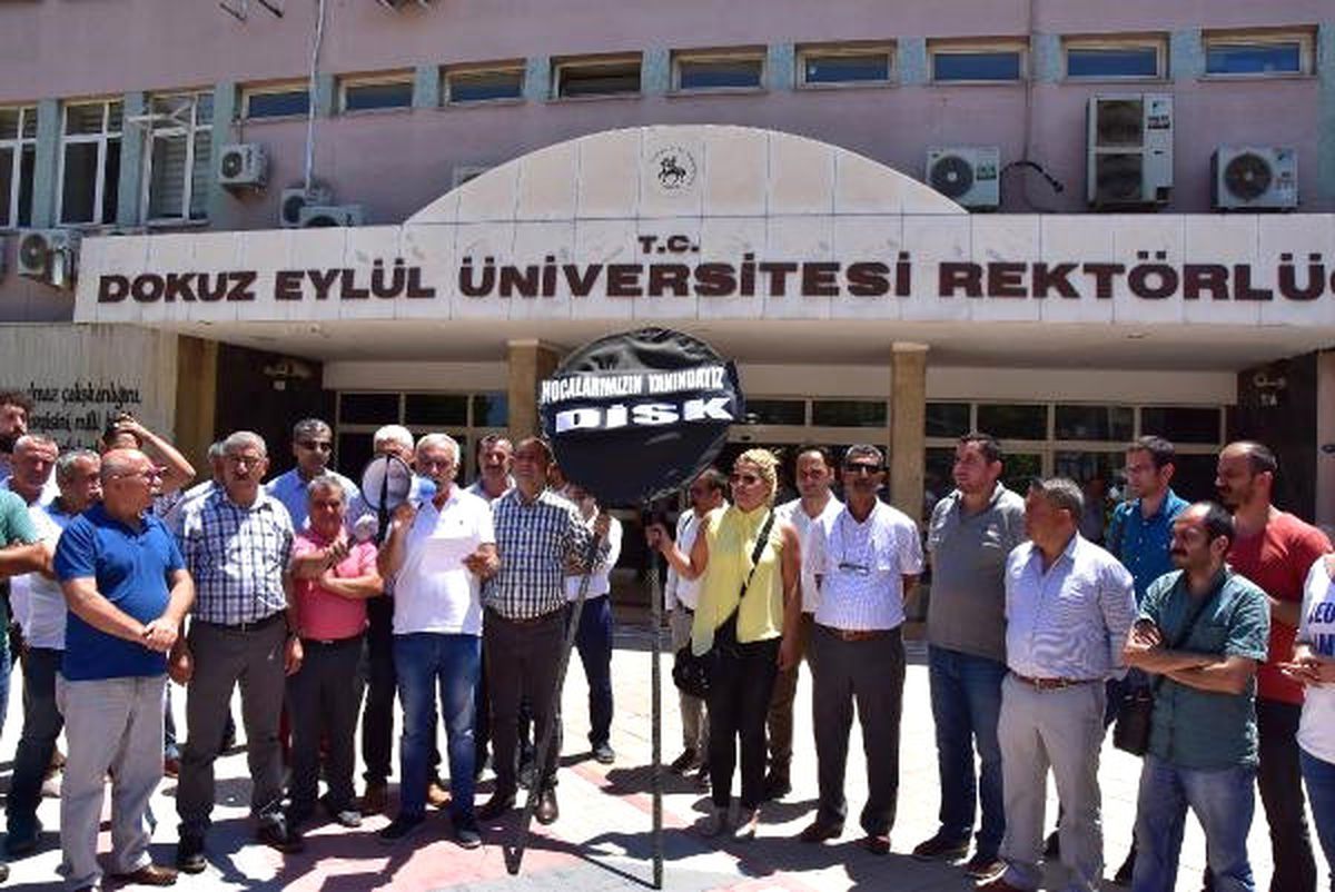 Disk\'ten Deü\'ye Siyah Çelenk