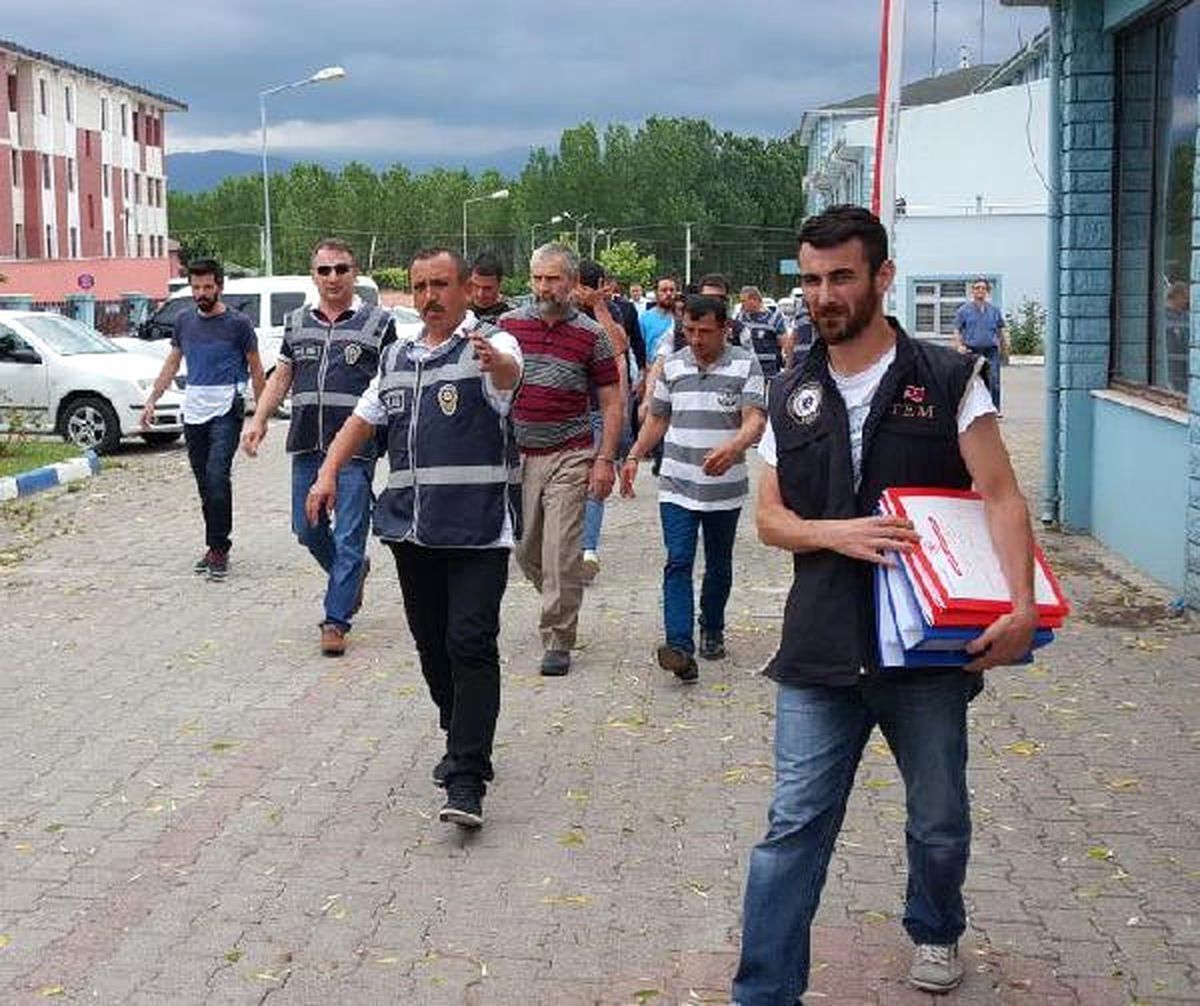 Düzce\'de 14 Kişi Fetö\'den Adliyede