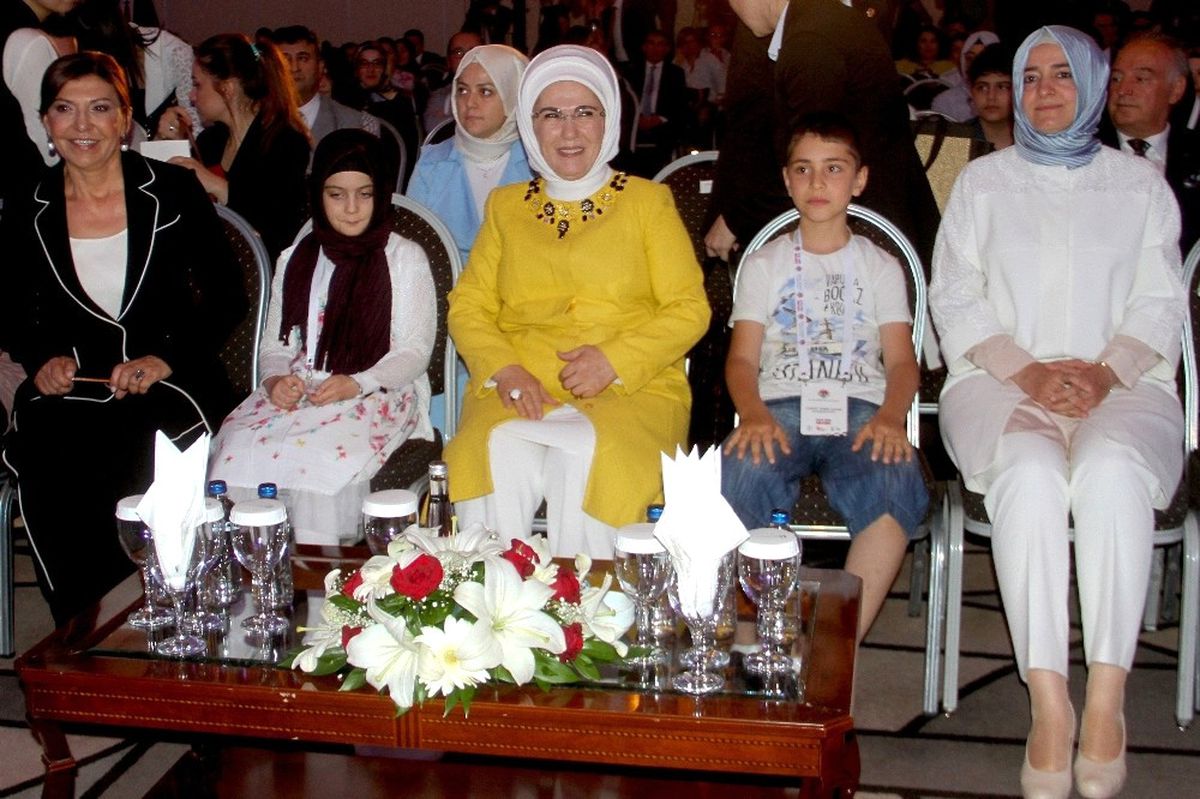 Emine Erdoğan, "Kale Gibi Gelecek Satranç Eğitim Projesi" Tanıtım Toplantısına Katıldı