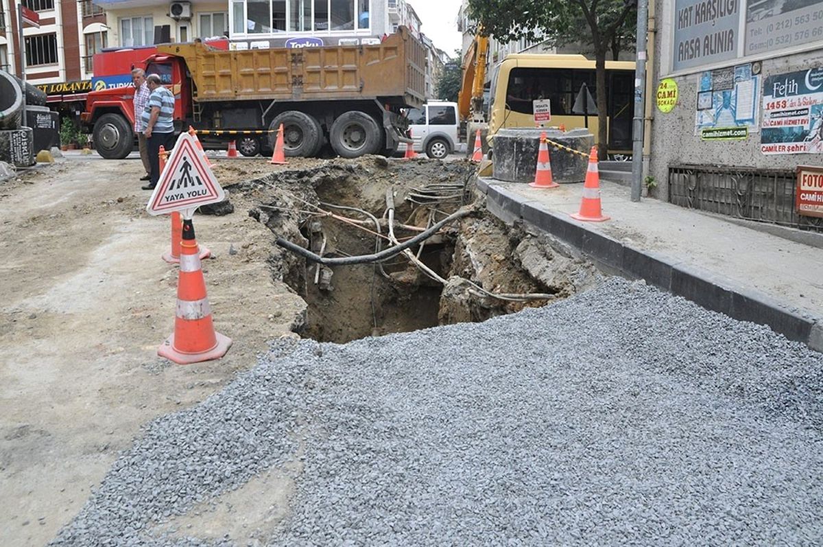 Gaziosmanpaşa\'da Altyapı Baştan Aşağı Yenileniyor