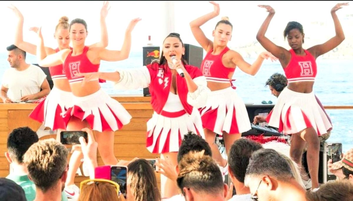 Hadise: "2 Gün Boyunca Uyumadım, Ağladım"