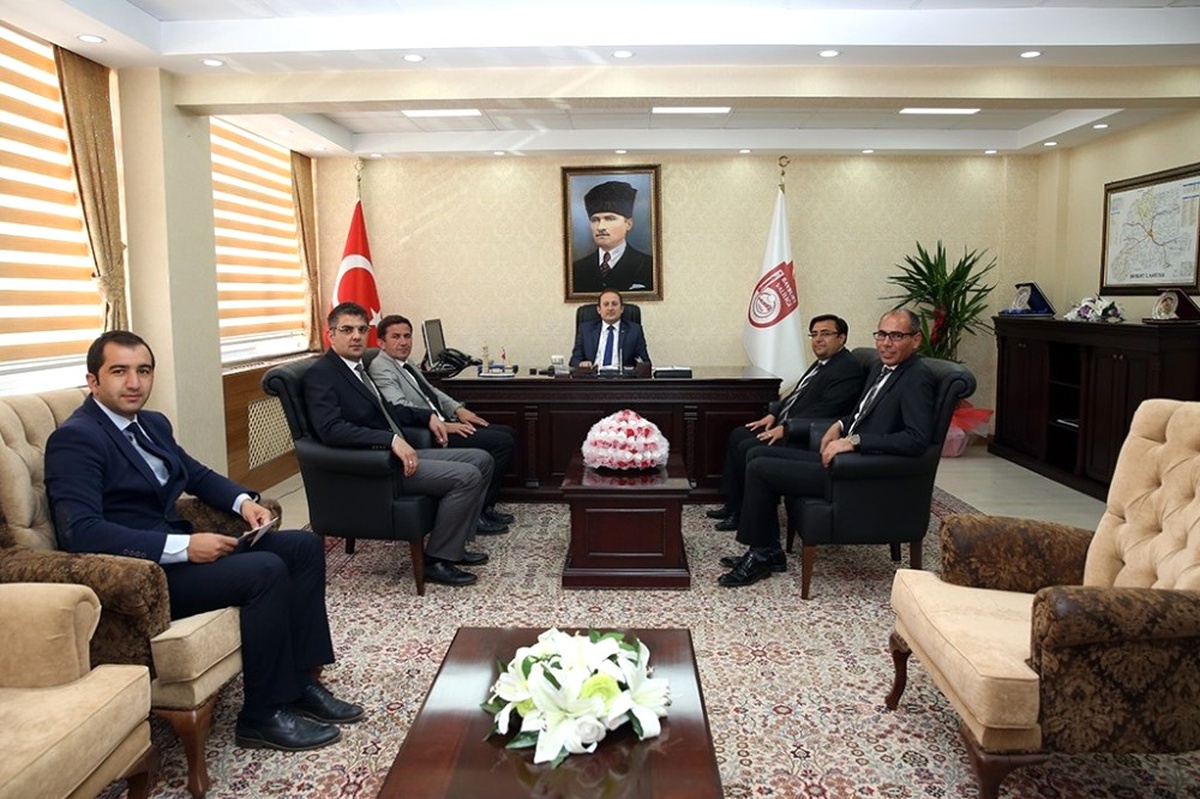 Kamu Kurum ve Kuruluşlarının Amirleri Vali Ali Hamza Pehlivan\'ı Ziyaret Etti