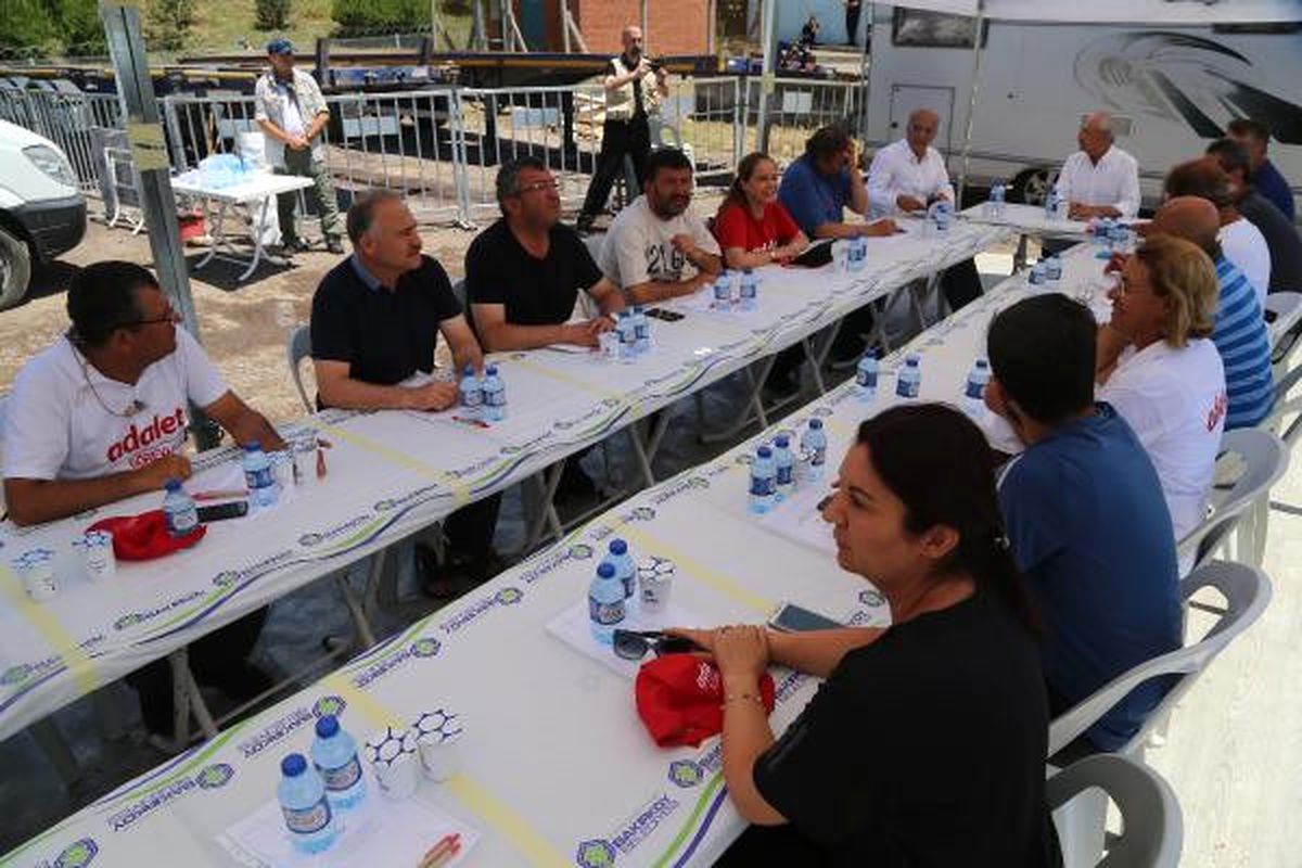 Kılıçdaroğlu: Adaleti Siyasetin Emrine Verirseniz Türkiye\'nin Başı Beladan Kurtulmaz (4)