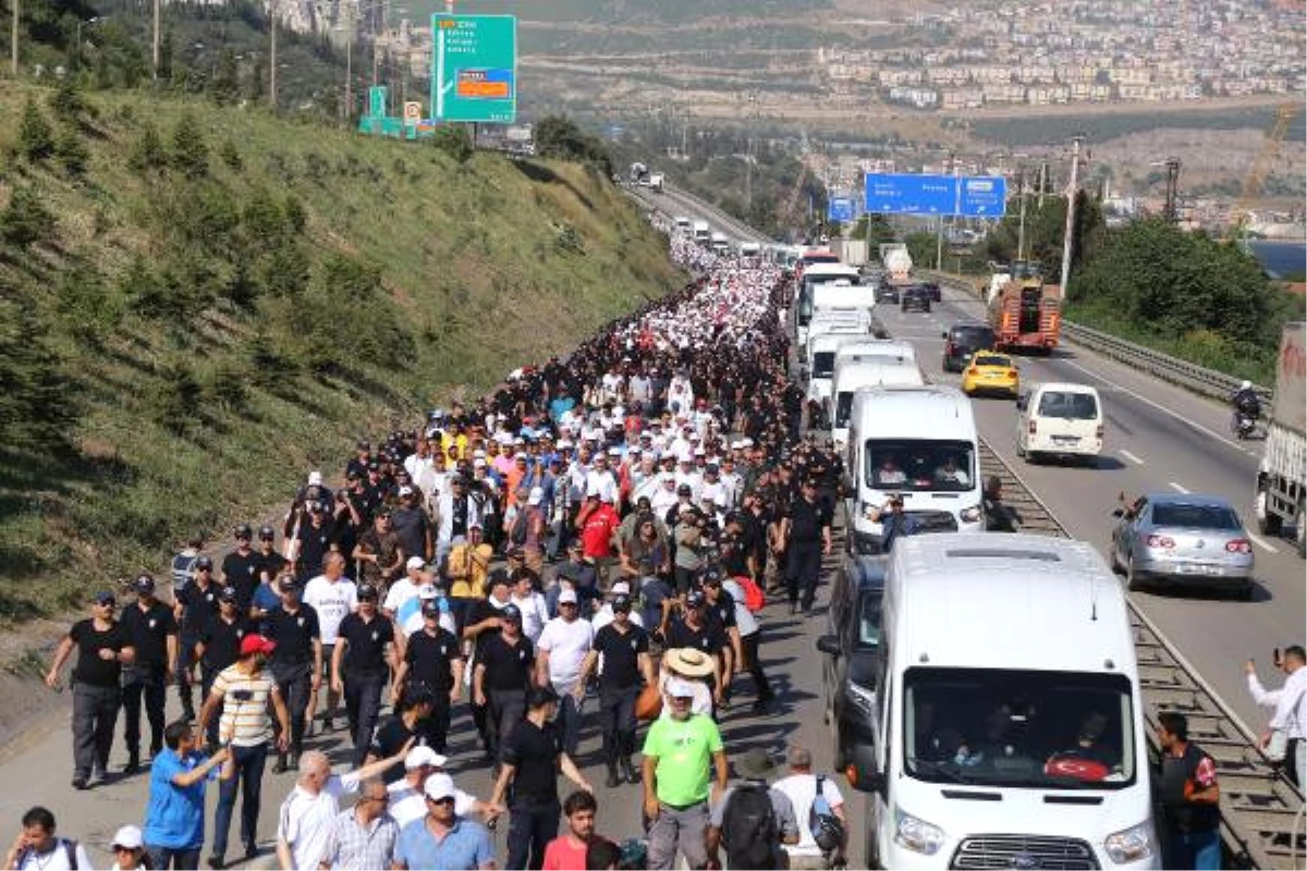 Kılıçdaroğlu: Adaleti Siyasetin Emrine Verirseniz Türkiye\'nin Başı Beladan Kurtulmaz (8)