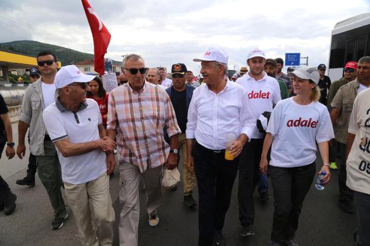 Kılıçdaroğlu: Adaleti Siyasetin Emrine Verirseniz Türkiye\'nin Başı Beladan Kurtulmaz (5)