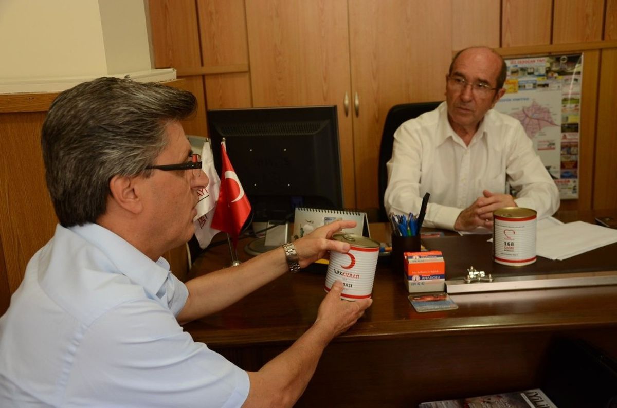 Kızılay\'dan Temizlik İşçilerine Destek