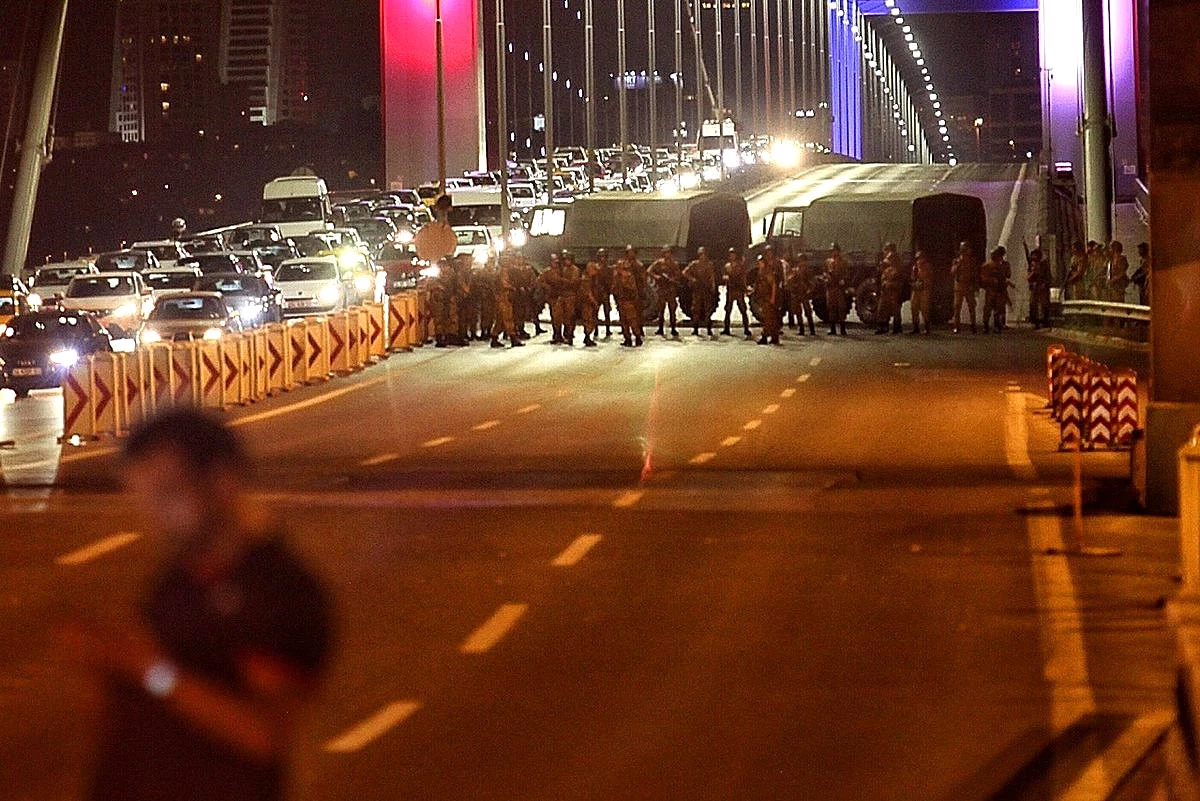 Darbe Gecesi FSM Köprüsü\'nde Katliam Yapan FETÖ\'cülerle İlgili İddianame Tamamlandı