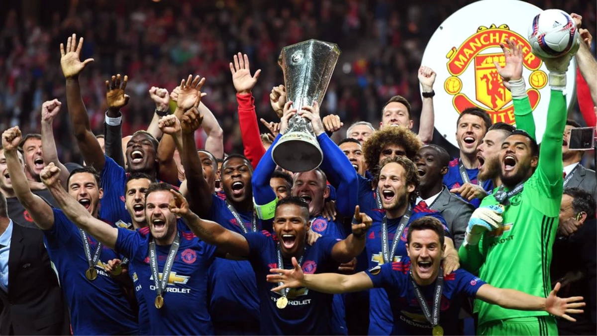 UEFA Avrupa Ligi\'nde Şampiyon Manchester United